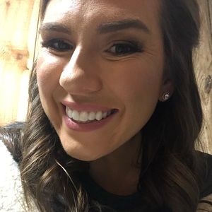 Meet your Posher, Kelsey